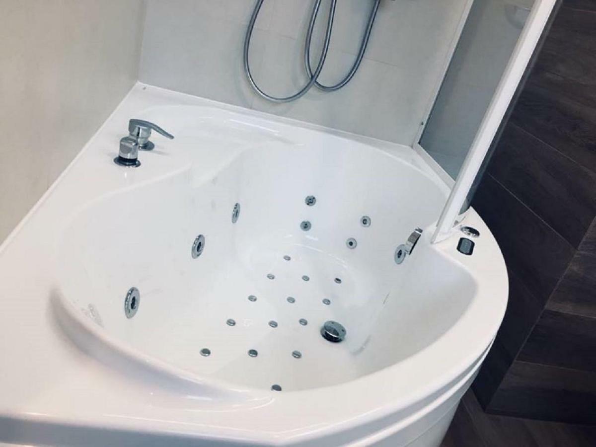Nowoczesne Apartamenty W Centrum Krakowa Екстериор снимка